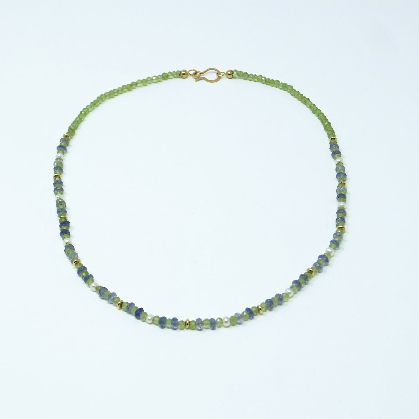 Collier Peridot - Iolith - Perle - 750 Gelbgold - Unikat