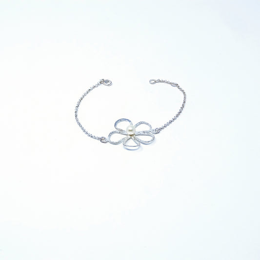 Armband „Blüte mit Perle“